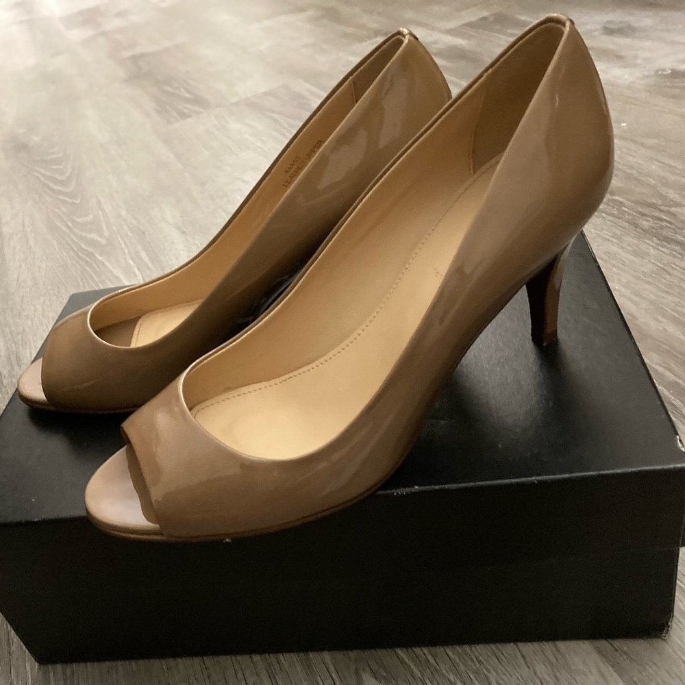 J. CREW NUDE MADE IN ITALY DREA PATENT PEEP TOE PUMPS WILD MUSHROOM WOMEN 7.5 SZ